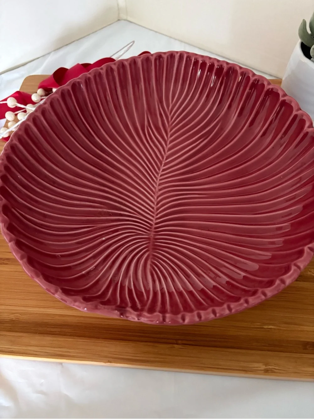Vintage Banana Leaf Pattern Serving Bowl Maroon By L Made in Italy